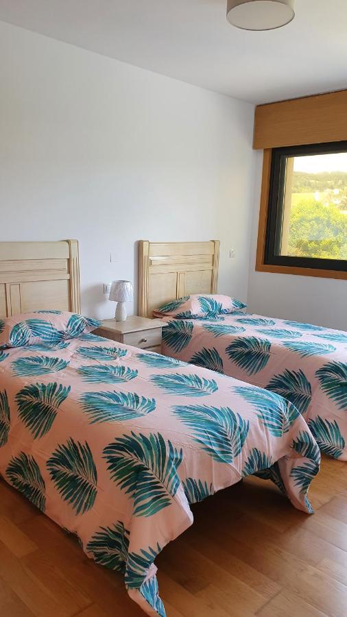 Modern 4 Double Bedroom Villa With Pool / Garden Valdoviño Eksteriør bilde